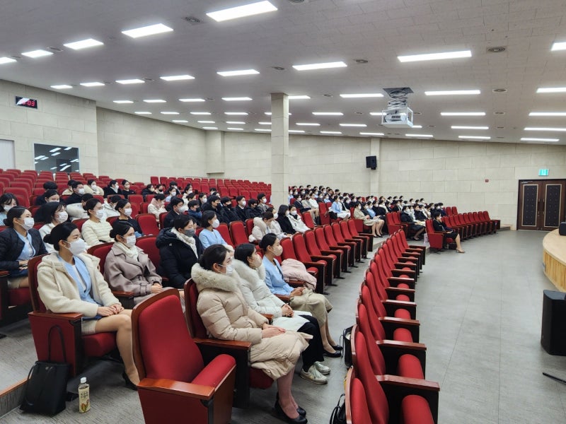 꿈꾸는 성형외과 x 극동대학교 항공과 기내 응급상황 자문 특강 사진 7
