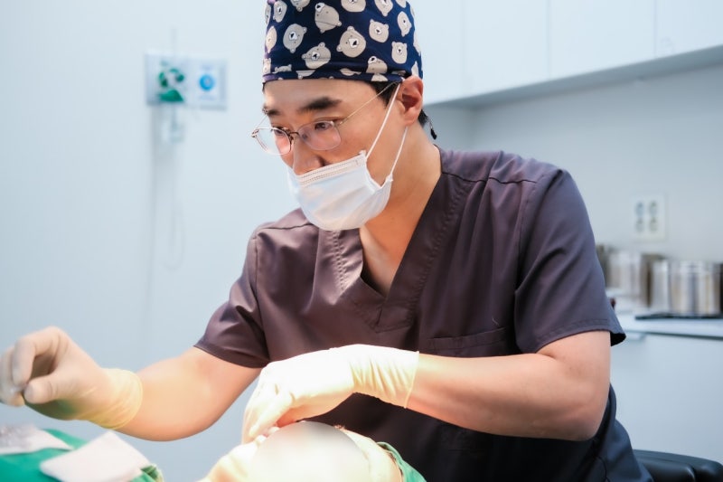 강남역 중년성형, 상안검·하안검 전문“20년은 젊어져요!” 눈성형 전문 성형외과 추천
